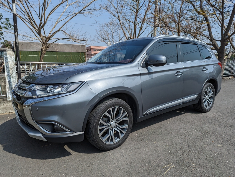 中古車-Mitsubishi / 三菱-OUTLANDER